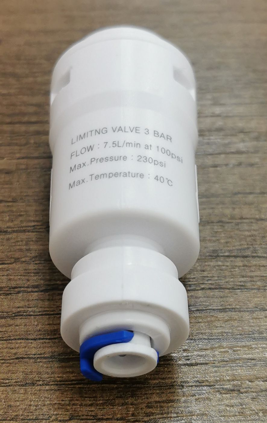 картинка Редуктор давления воды, настраеваемый PRV 1/4" (1/4 дюйм = 6 мм, 3 BAR, 7.5 л/мин при 100psi)